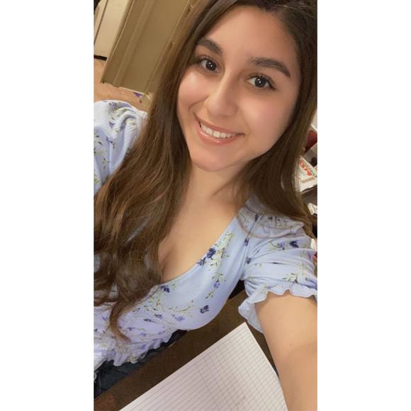 Profile Picture of Ashley Jimenez (@ashleyjimene442) on Poshmark