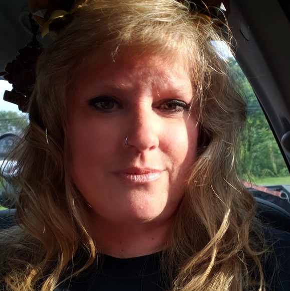 Profile Picture of Melissa Scaletta (@myssikay) on Poshmark