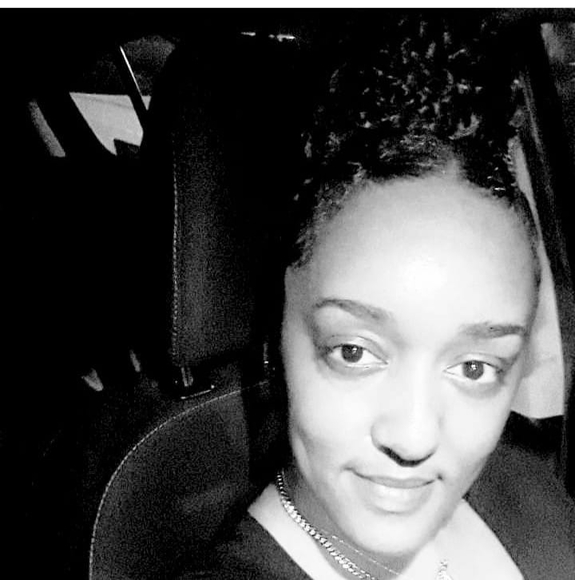 Profile Picture of Ebony Harvin (@ebonyharvin) on Poshmark