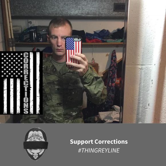 Profile Picture of Matthew Barr (@matthewjbarr) on Poshmark