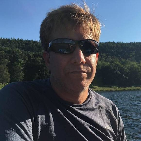 Profile Picture of Wayne Hofflich (@waynehofflich) on Poshmark