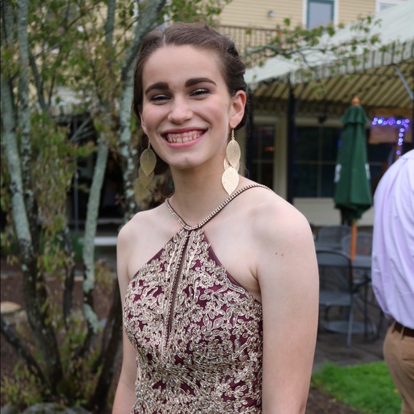 Profile Picture of Hope Kelley (@hek2003) on Poshmark