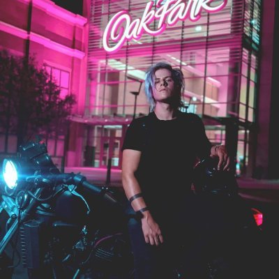Profile Picture of Josh Hurst (@joshhurstdesign) on Twitter