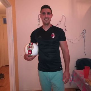 Profile Picture of Alexander Balogh (@BalogH007) on Facebook