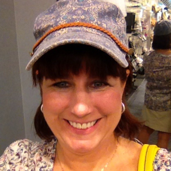 Profile Picture of Trisha Casey (@trjcasey) on Poshmark