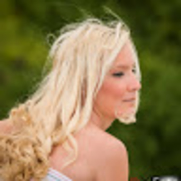 Profile Picture of Crystal Knapp (@clknapp1) on Poshmark