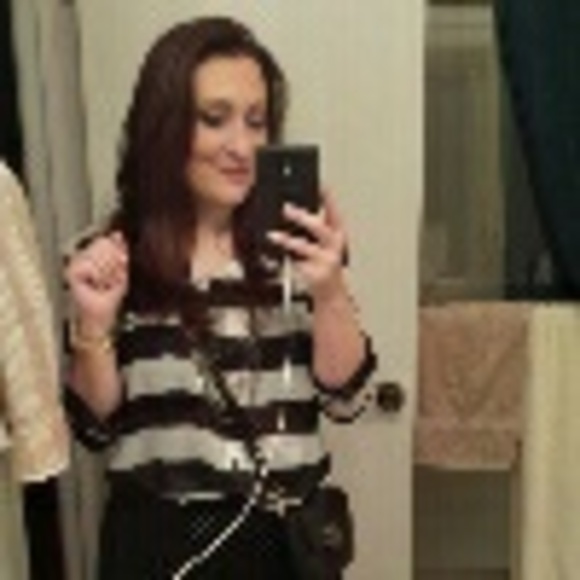 Profile Picture of Amy Bohacek (@ammmyb) on Poshmark