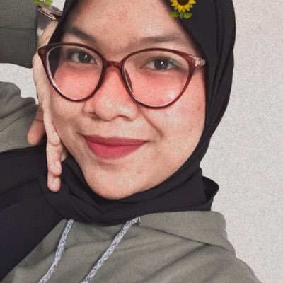 Profile Picture of Firdha Komalasari Zk (@komalasariIP) on Twitter