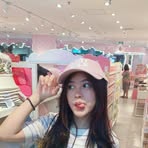 Profile Picture of Rania Putri (@Rania-Putri) on Facebook