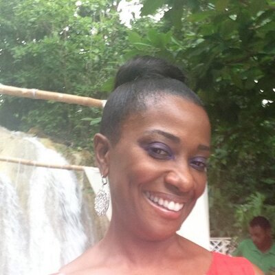 Profile Picture of Marlene Clark (@Marisgolden) on Twitter