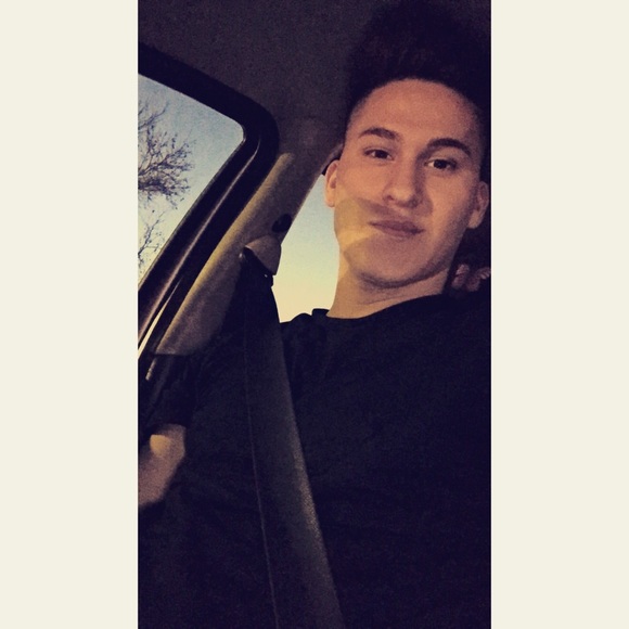 Chris Rivera - Poshmark Profile Picture of Chris Rivera (@chriselpato) on Poshmark