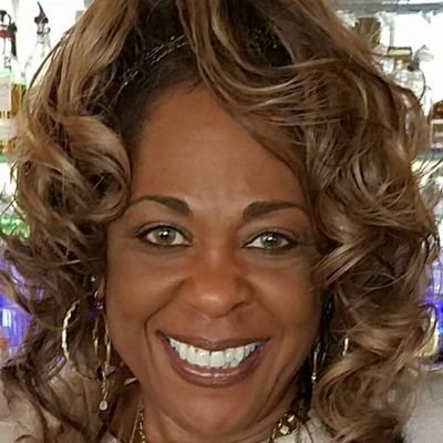 Profile Picture of Carol Luebbert (@LuebbertCarol) on Twitter