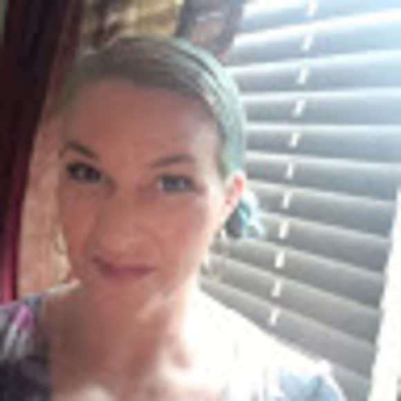 Profile Picture of Jodi Wilks-butters (@jlwb08) on Poshmark