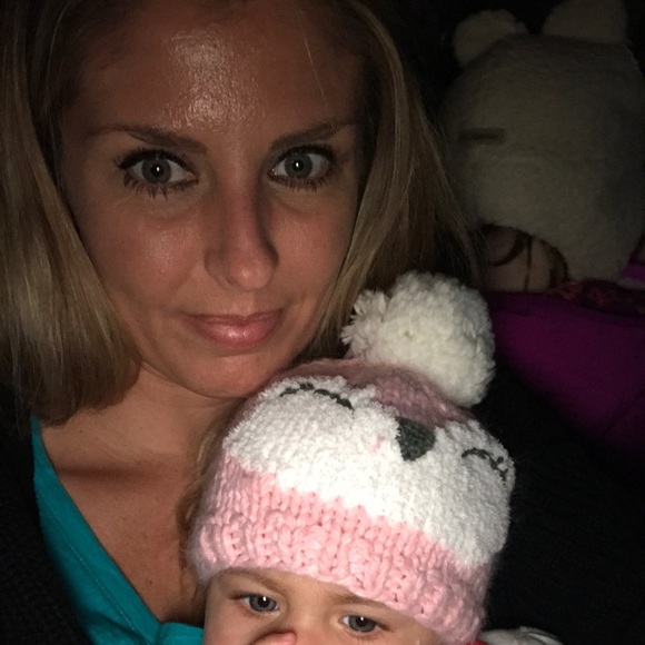 Profile Picture of Erica Farnsworth (@erica79az) on Poshmark