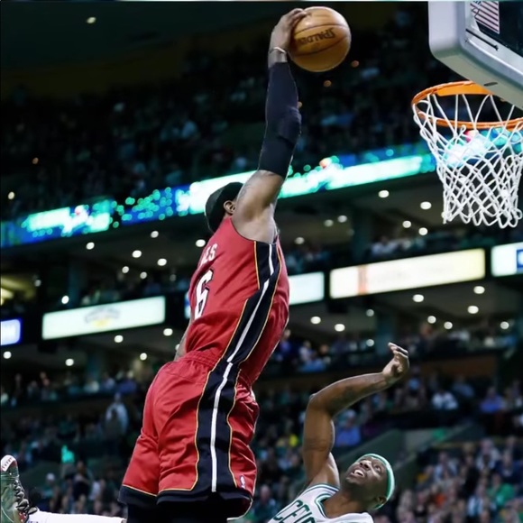 Profile Picture of Jacob Armstrong (@j1998894) on Poshmark