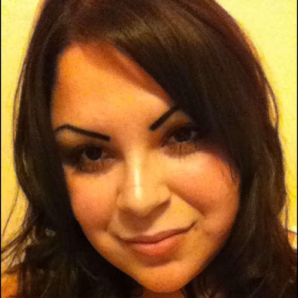 Profile Picture of Millie Jimenez (@jimenez_millie) on Poshmark