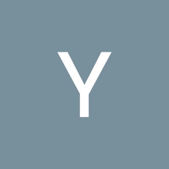 Profile Picture of Yraida Cacheiro (@yraidagallega) on Poshmark
