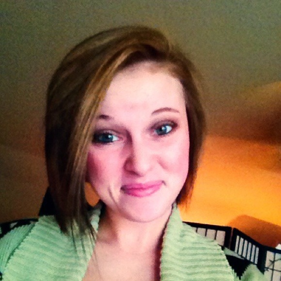 Profile Picture of Mckenzie Siess (@faithsiess) on Poshmark