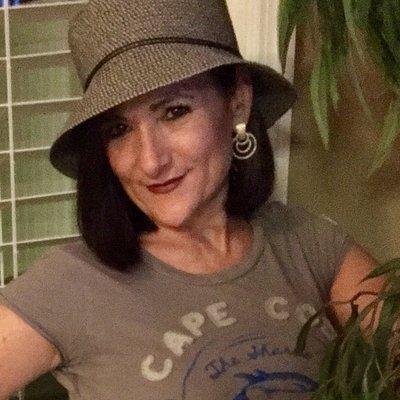 Profile Picture of Elizabeth Grissom (@Elizabe52229658) on Twitter