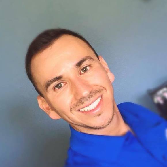 Profile Picture of Saul Cordova (@pa2000to) on Poshmark