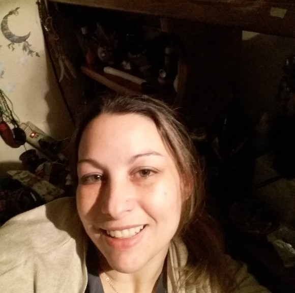 Profile Picture of Sara Stoffle (@sarastars2003) on Poshmark