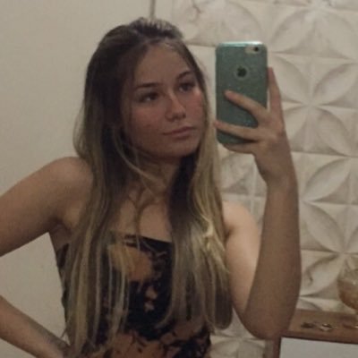 Profile Picture of Júlia Gonçalves (@Julia_gons) on Twitter