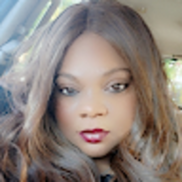 Profile Picture of Anita Sims (@simsanita72) on Poshmark