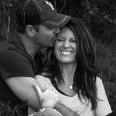 Profile Picture of Mandy Combs (@MrsCombsMandy77) on Twitter