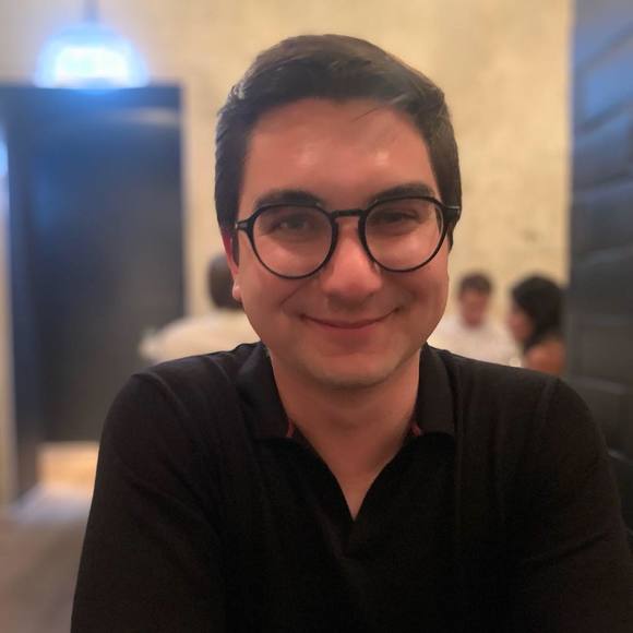 Profile Picture of Thomas Perrino (@thomasperrino) on Poshmark