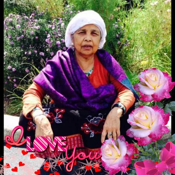 Profile Picture of Chabi Mohara (@chabimohara) on Poshmark