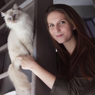Profile Picture of Maui Basquin Auteure (@MauiBauteure) on Twitter