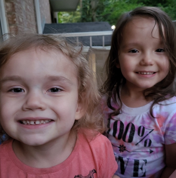 Profile Picture of Melissa Silbaugh (@melissasilbaugh) on Poshmark