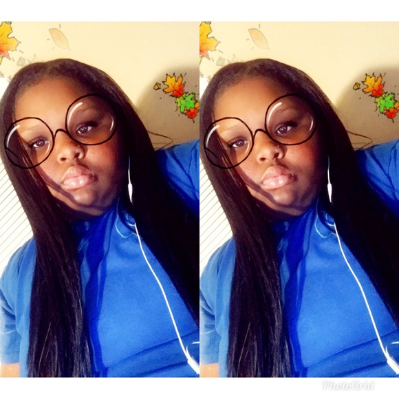 Profile Picture of Lorentae Hickerson (@670lore) on Poshmark