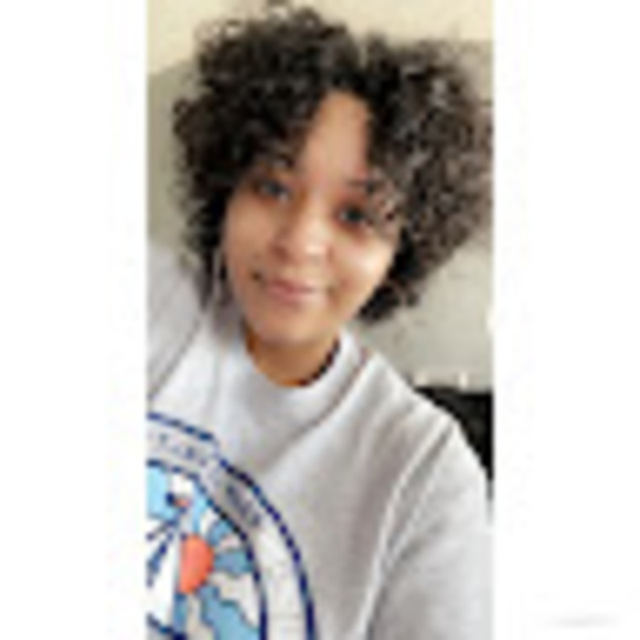 Profile Picture of Victoria Buford (@victoriabuford9) on Poshmark