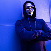 Profile Picture of Michael Von Langeveld (@MichaelvonLange) on Youtube