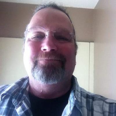 Profile Picture of Ray W. VANEK III (@vanek_w) on Twitter