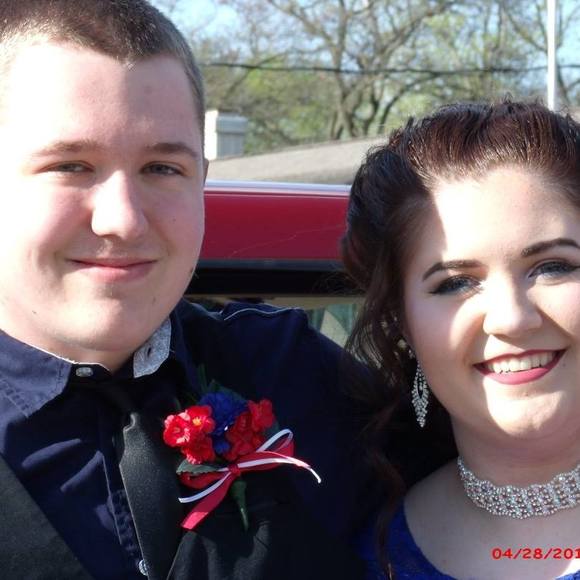 Profile Picture of Cassandra Day (@cassandra_day) on Poshmark