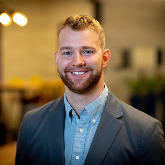 Profile Picture of Troy Springer (@tsprings11) on Poshmark