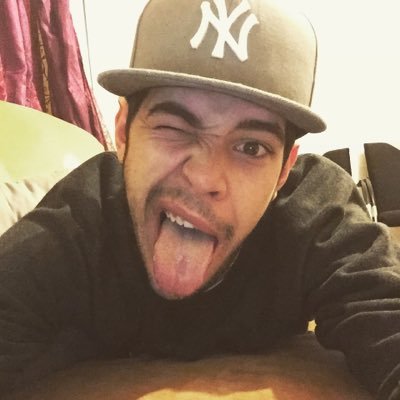 Profile Picture of Fabio Pereira (@10Fabiopereira) on Twitter