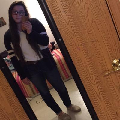 Profile Picture of Mackenzie Brewer (@brewe6) on Twitter