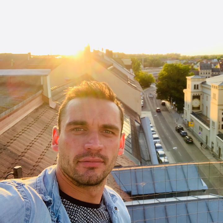 Profile Picture of David Eckner (@davideckner) on Tiktok