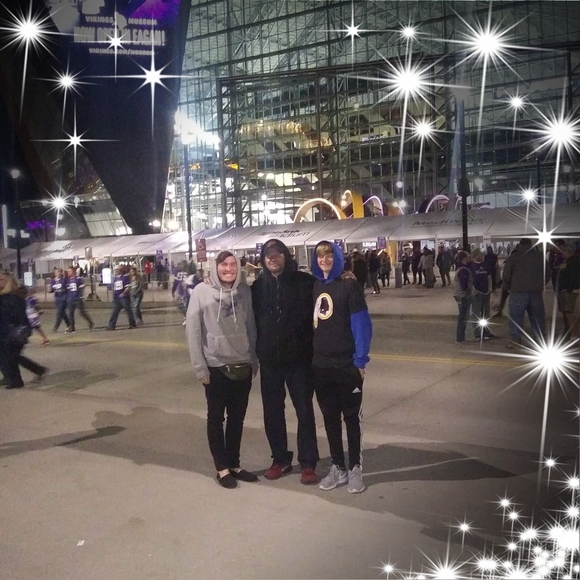 Profile Picture of David Fisher (@dcfisher777) on Poshmark