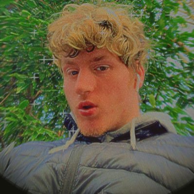 Profile Picture of Cam Hannett  🖤 🎶 (@CamHannett) on Twitter