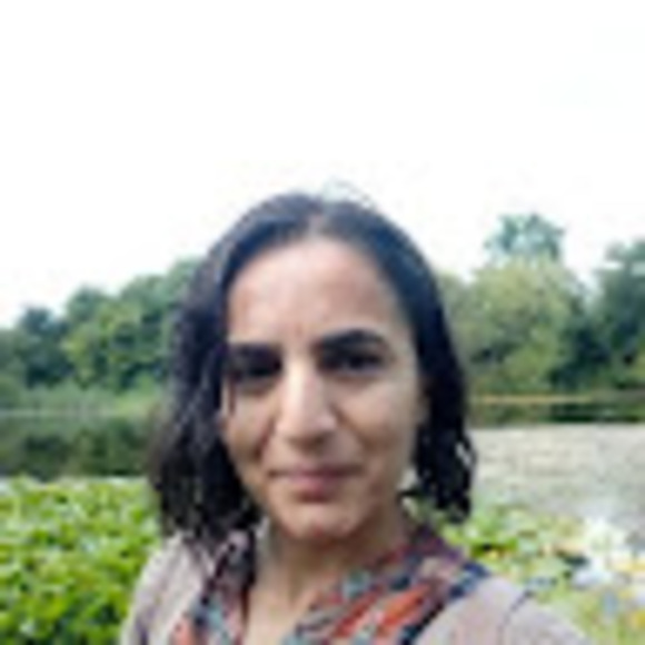 Profile Picture of Ayşe Ünal (@ayseunal2005) on Poshmark