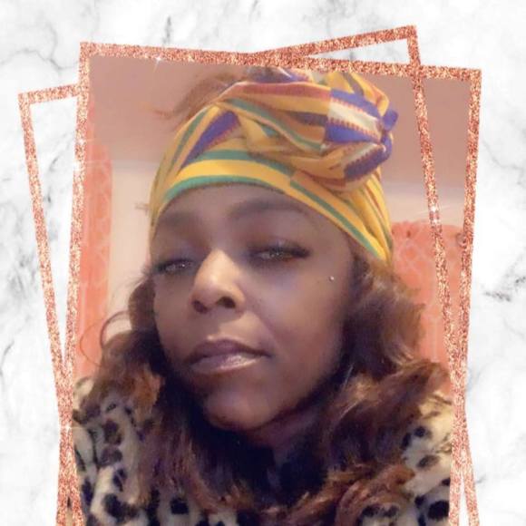 Profile Picture of Raina Smith (@mzraina813) on Poshmark