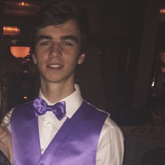 Profile Picture of Killian Oleary (@killian_oleary) on Poshmark