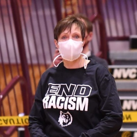 Profile Picture of Paula Krueger (@pkrueger) on Poshmark