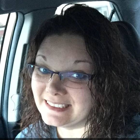 Profile Picture of Stephanie Iversen corr (@sc602) on Poshmark