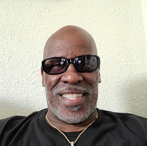 Profile Picture of Kenneth Ross (@bighorn66) on Poshmark