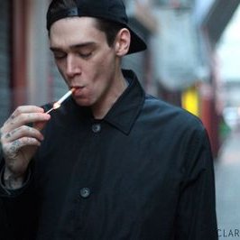 Profile Picture of Finn Jones (@BornARuffian) on Twitter